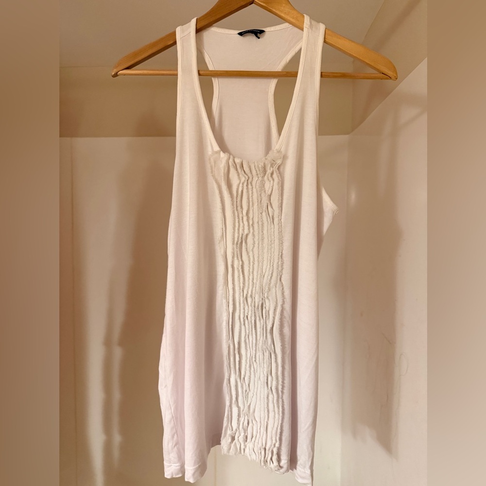 Club Monaco Ivory Textured Ruffle Tank Top – Size M/M